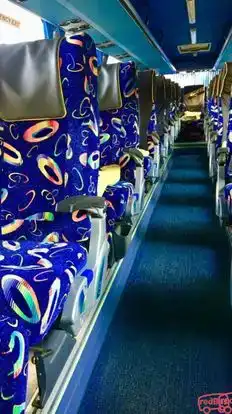 YellowPedal Bus-Seats layout Image