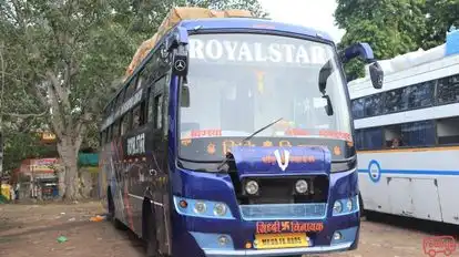 Siddhi Vinayak Travels Bus-Front Image