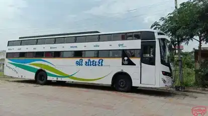 Shree Chaudhari Travels Bus-Front Image