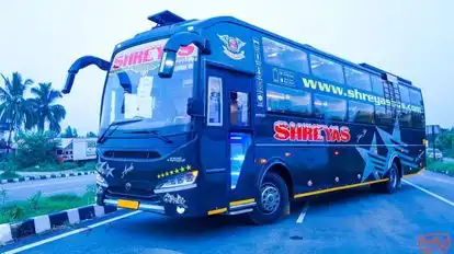 Shreyas Travels Bus-Side Image