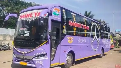 Shreyas Travels Bus-Side Image