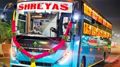 Shreyas Travels Bus-Side Image