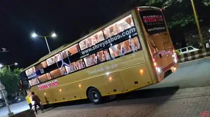 Shreyas Travels Bus-Side Image