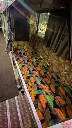 Jaishree Travels Bus-Side Image