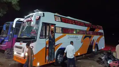 Jay Dwarkadhish Tours and Travels Bus-Side Image