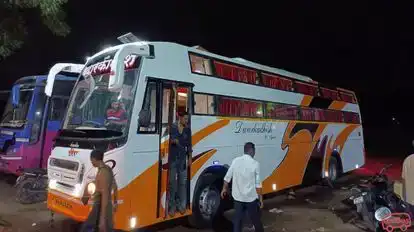 Jay Dwarkadhish Tours and Travels Bus-Side Image