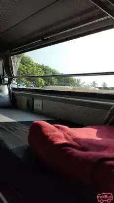 Indus Bus Bus-Amenities Image