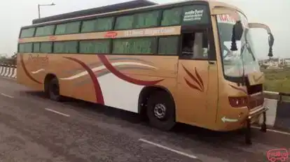 Eagle shree rishabh travels - Udr Bus-Front Image