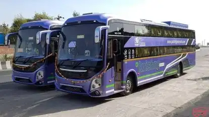 SHRI KRISHNA TRAVELS (JAI SHREE GANESH YATRA CO.) Bus-Front Image