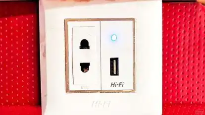 New Safar Tours and Travels Bus-Amenities Image