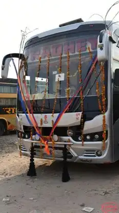 Radhey Travels Bus-Front Image