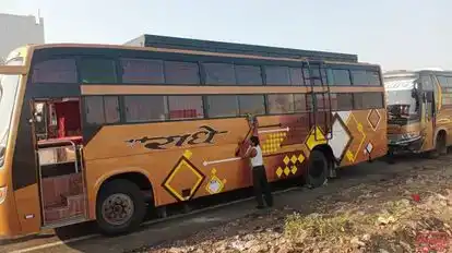 Radhey Travels Bus-Side Image