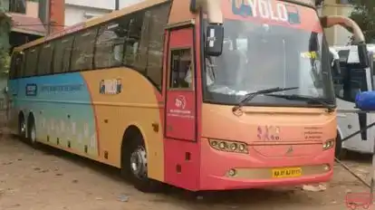 Yolo Bus Bus-Front Image