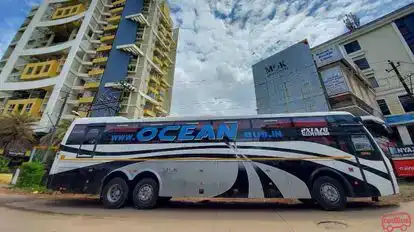 Ocean Bus Bus-Side Image