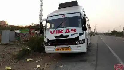 Ranveer Travels Bus-Front Image