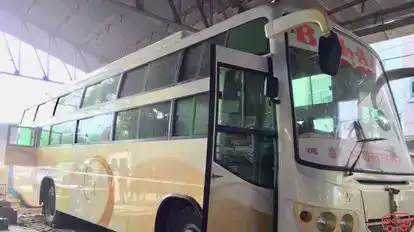 New Balaji Travels Bus-Side Image