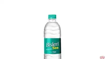 VEEKAY Travels Bus-Amenities Image