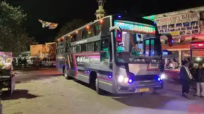 Shri Charbhuja RK Travels Bus-Front Image