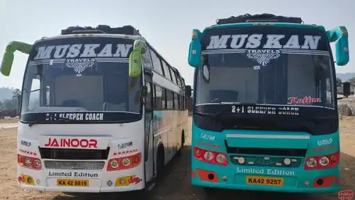 Muskan Travels Bus-Front Image