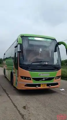 Jujhar Travels Bus-Front Image