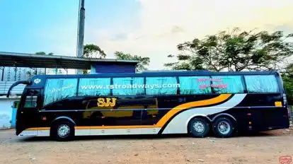 RST Roadways Bus-Side Image