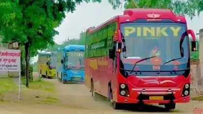 Pinky Gudiya Travels And Cargo Bus-Front Image