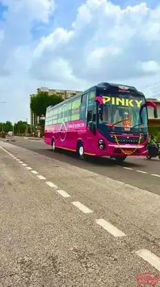 Pinky Gudiya Travels And Cargo Bus-Front Image