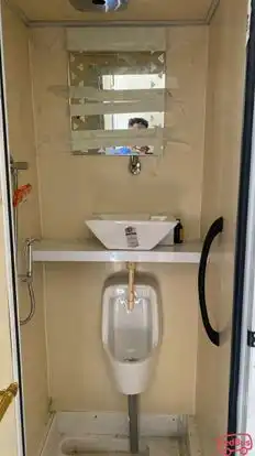 Hari Om Travels (Banswara) Bus-Amenities Image