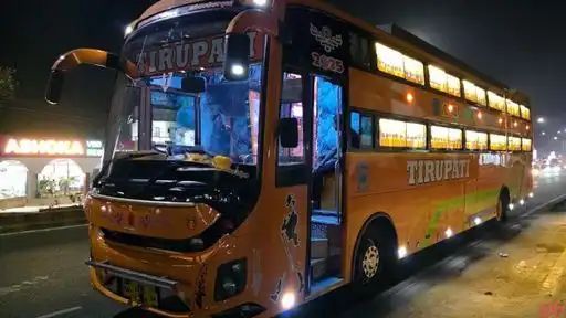 Shirdi Holidays Bus-Front Image