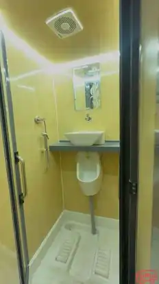 Samreen Travels Bus-Amenities Image