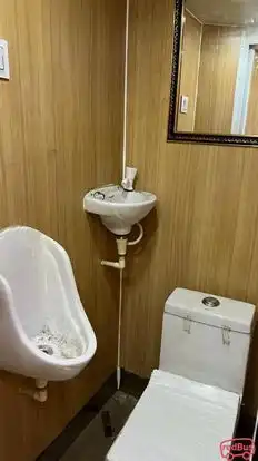 Samreen Travels Bus-Amenities Image