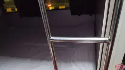 Veer Travels Bus-Amenities Image