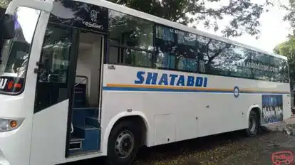 Shatabdi Travels Lucknow Bus-Side Image