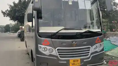Greenwoods Bus-Front Image