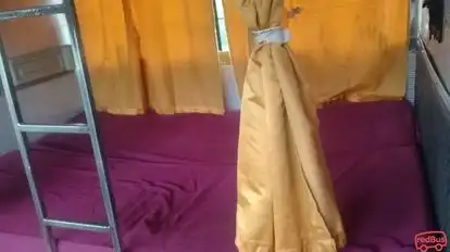 Thajudeen Yasmin Travels Bus-Seats Image