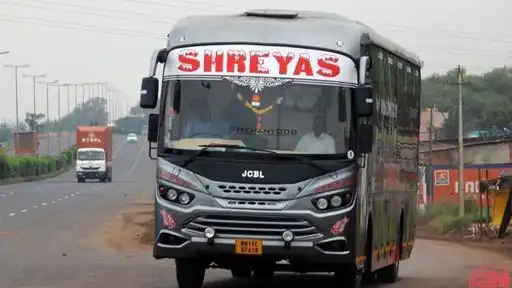 Shreyash Travels Bus-Front Image