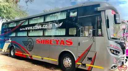 Shreyash Travels Bus-Side Image