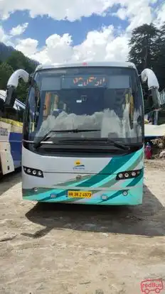 Subh Yatri Holidays Bus-Front Image
