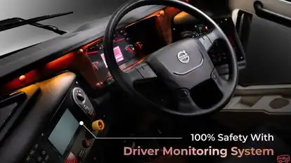 zingbus plus Bus-Front Image