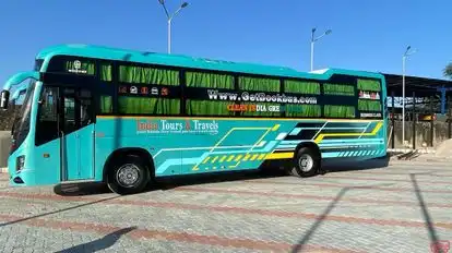 India Tours & Travels (GetBookCab) Bus-Side Image
