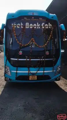 India Tours & Travels (GetBookCab) Bus-Front Image