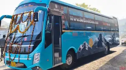 India Tours & Travels (GetBookCab) Bus-Front Image