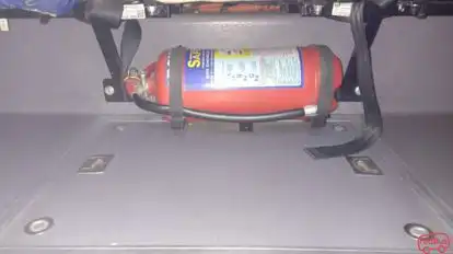 Yolo Bus Bus-Amenities Image