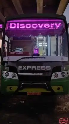 Discovery Express Bus-Front Image