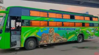 Discovery Express Bus-Side Image