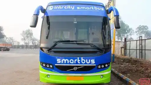IntrCity SmartBus Bus-Front Image