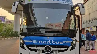 IntrCity SmartBus Bus-Front Image