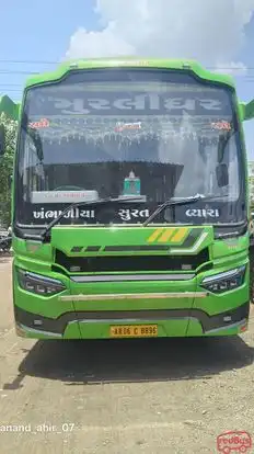 Jay Murlidhar Travels Bus-Front Image