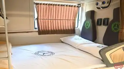 Humsafar Travels Bus-Amenities Image