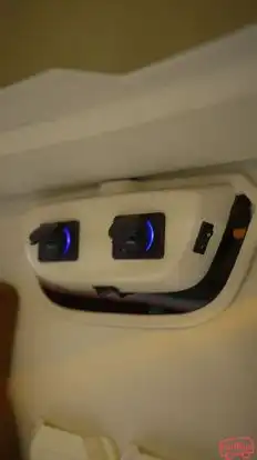 Humsafar Travels Bus-Amenities Image